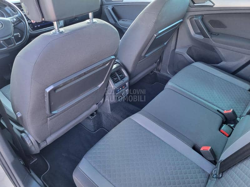 Volkswagen Tiguan COMFORT/DSG/V.SER. Volkswagen Tiguan COMFORT/DSG/V.SER.