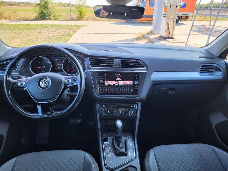 Volkswagen Tiguan COMFORT/DSG/V.SER. Volkswagen Tiguan COMFORT/DSG/V.SER.