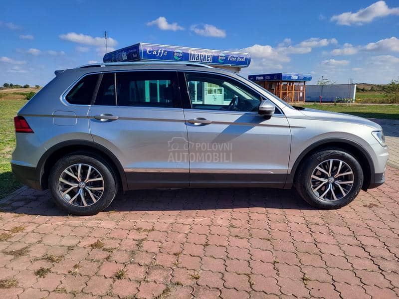 Volkswagen Tiguan COMFORT/DSG/V.SER. Volkswagen Tiguan COMFORT/DSG/V.SER.
