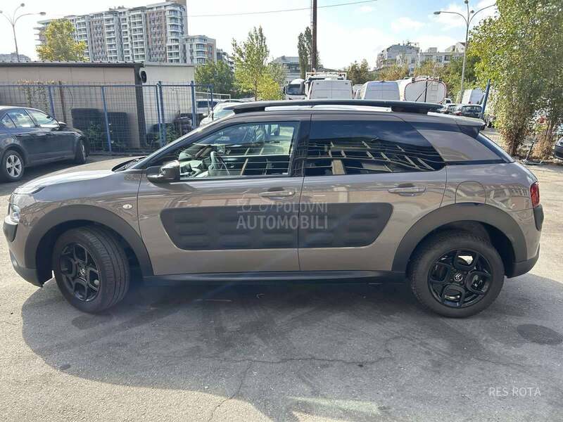 Citroen C4 Cactus 1.2 Shine/Pano