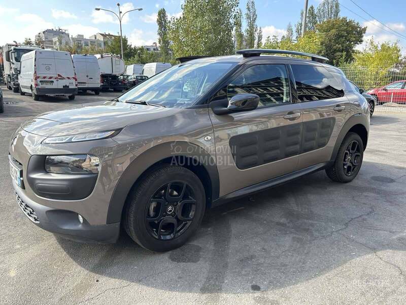 Citroen C4 Cactus 1.2 Shine/Pano