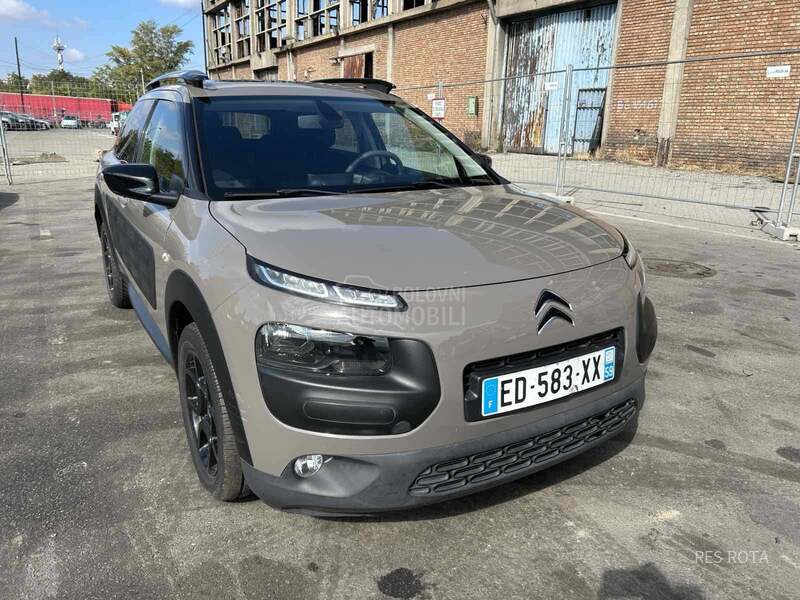 Citroen C4 Cactus 1.2 Shine/Pano