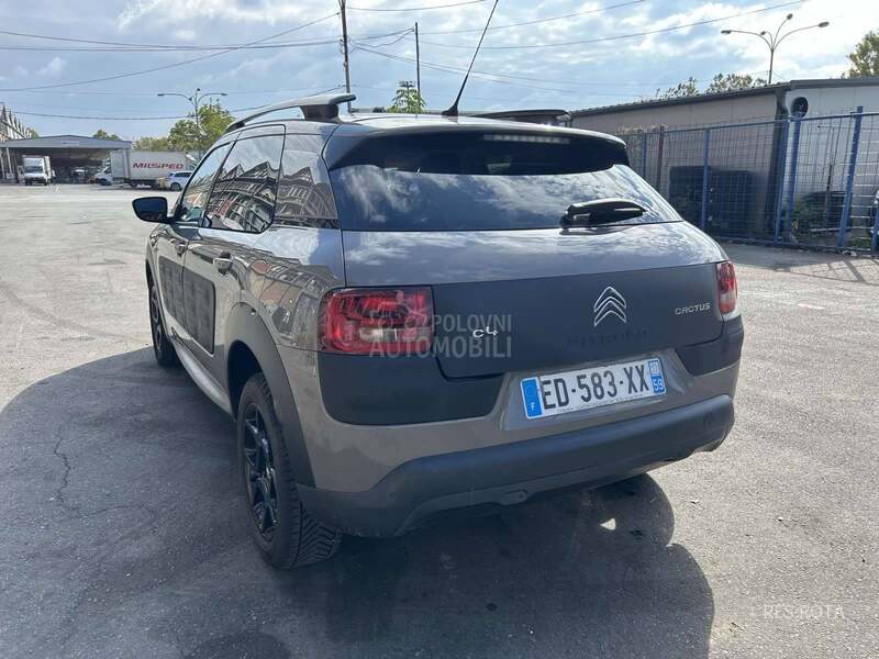 Citroen C4 Cactus 1.2 Shine/Pano