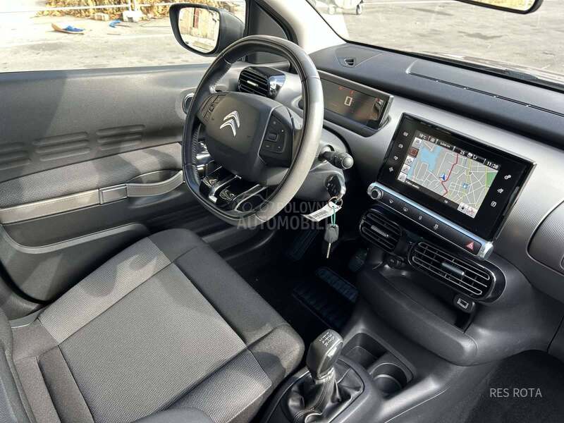 Citroen C4 Cactus 1.2 Shine/Pano