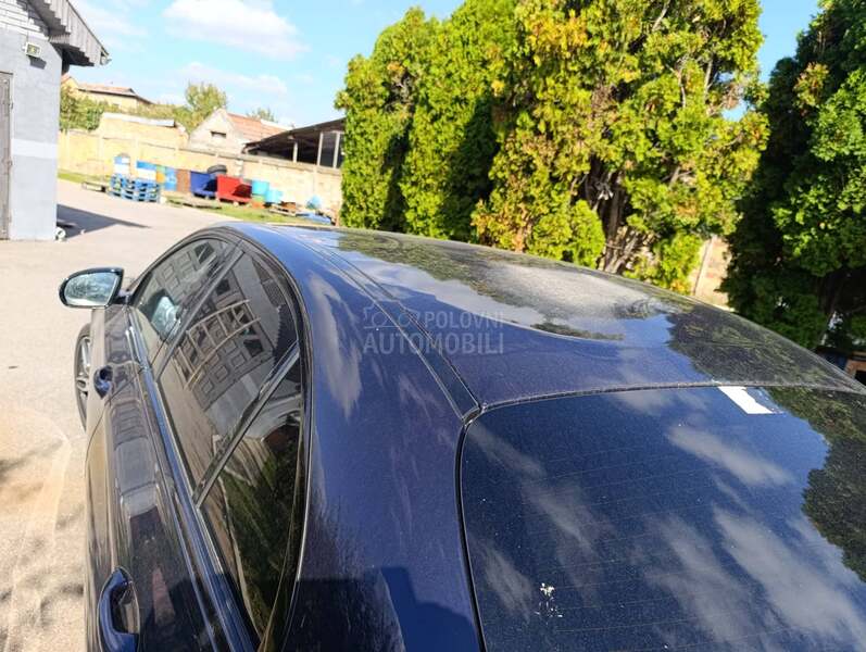 Mercedes Benz E 200 