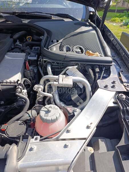 Mercedes Benz E 200 