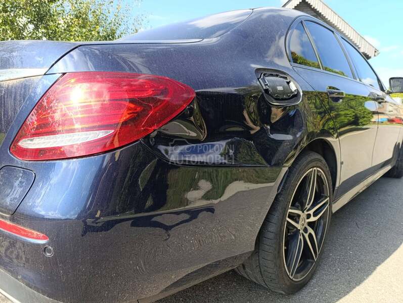 Mercedes Benz E 200 