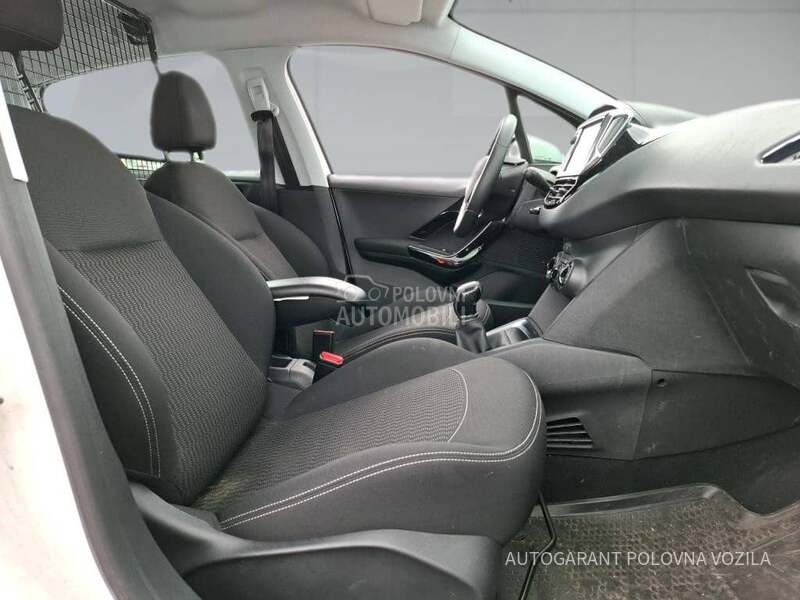 Peugeot 208 1.2 PureTech ACTIVE