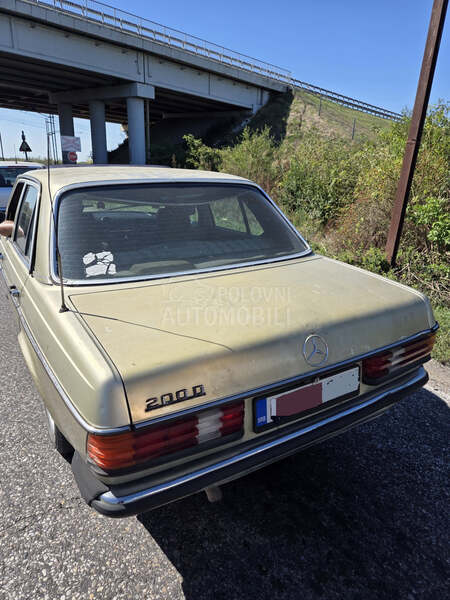 Mercedes Benz W123 200d