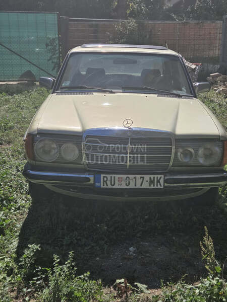 Mercedes Benz W123 200d