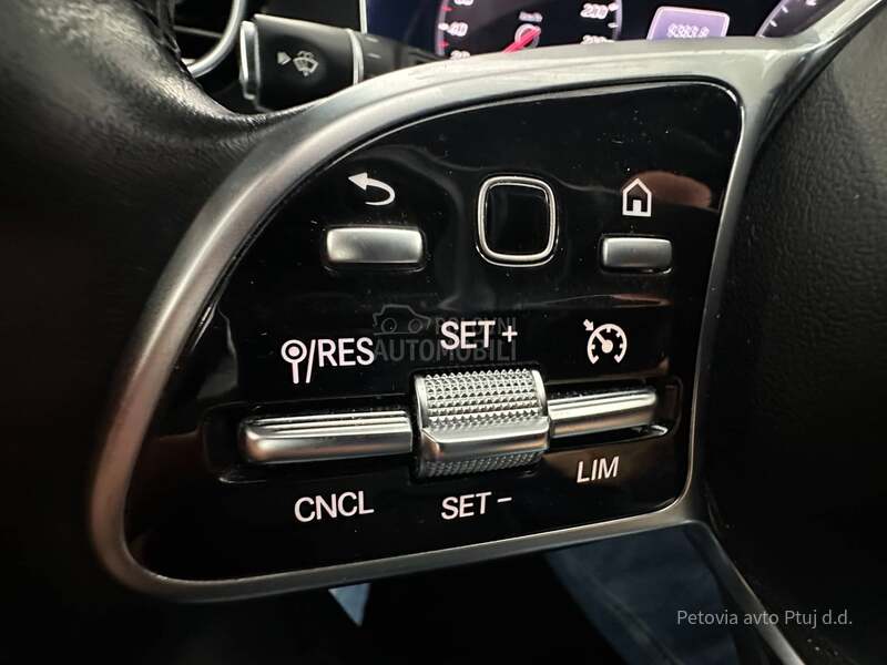 Mercedes Benz E 220 AMG4Matic