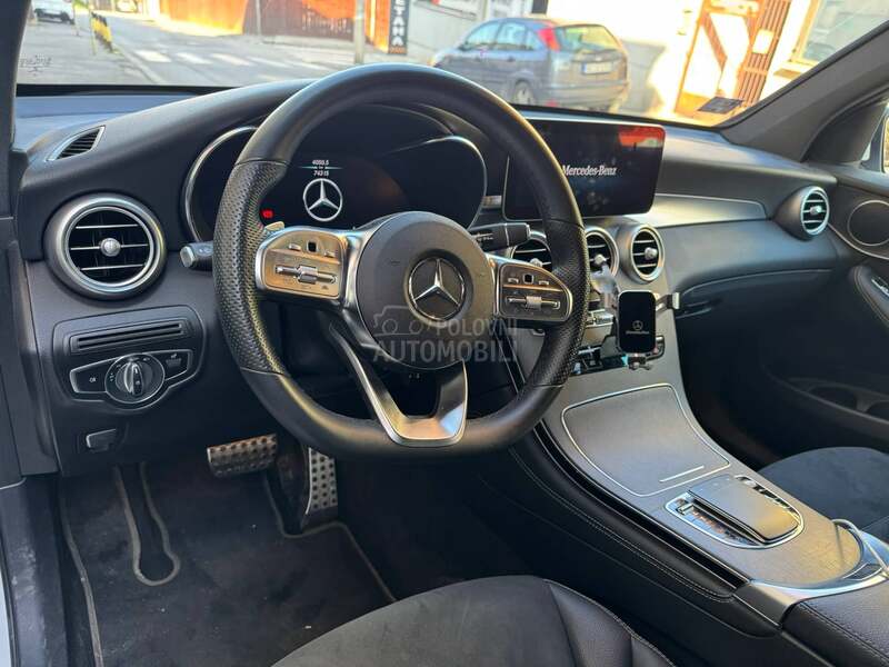 Mercedes Benz GLC 220 D 4MATIC AMG