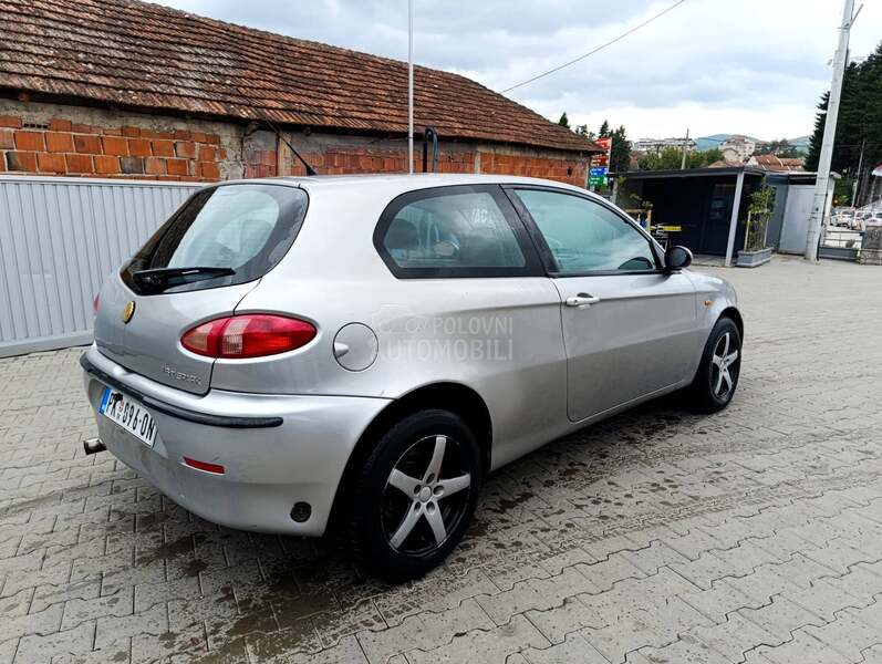 Alfa Romeo 147 TWIN SPARK