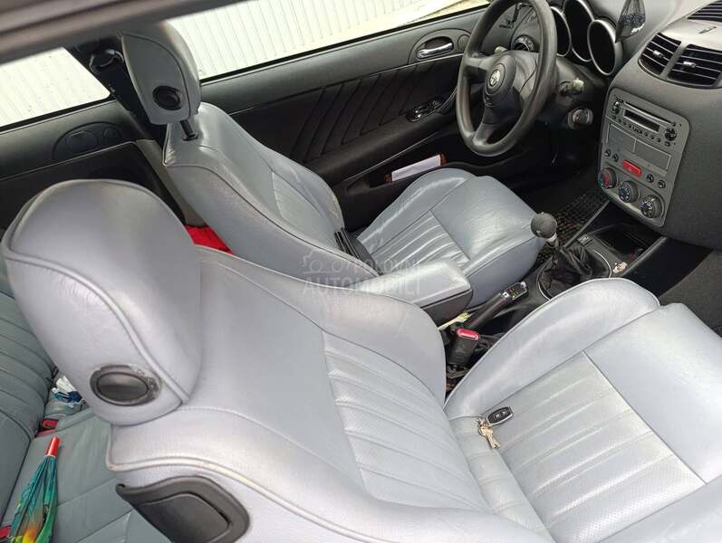 Alfa Romeo 147 TWIN SPARK