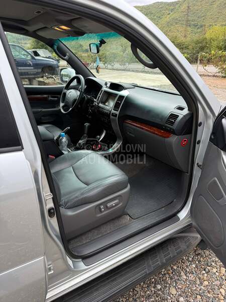Toyota Land Cruiser j120 prado