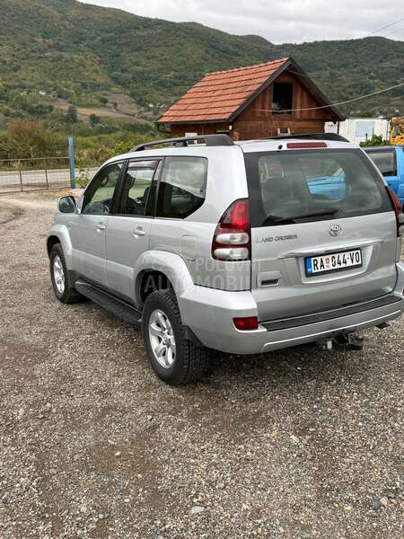 Toyota Land Cruiser j120 prado