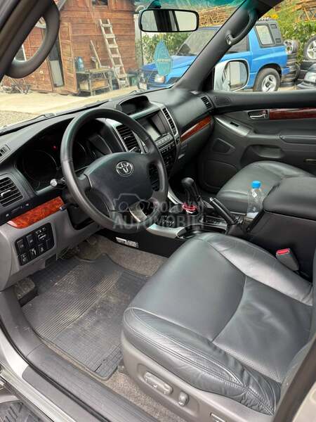 Toyota Land Cruiser j120 prado