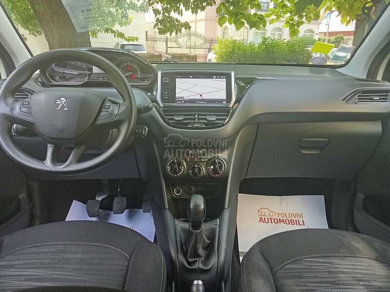 Peugeot 208 8,5,0,0,0.k.m