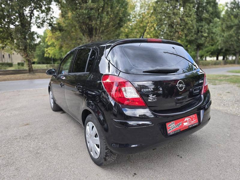 Opel Corsa D 1.2 16v.