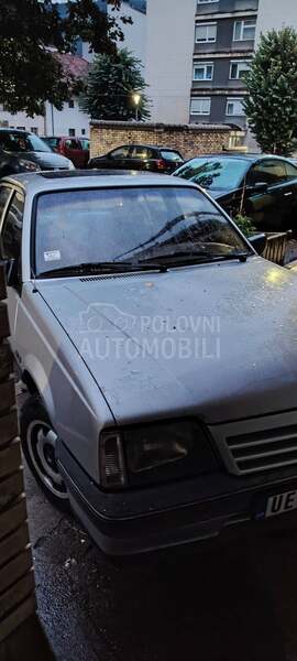 Opel Ascona 1.6