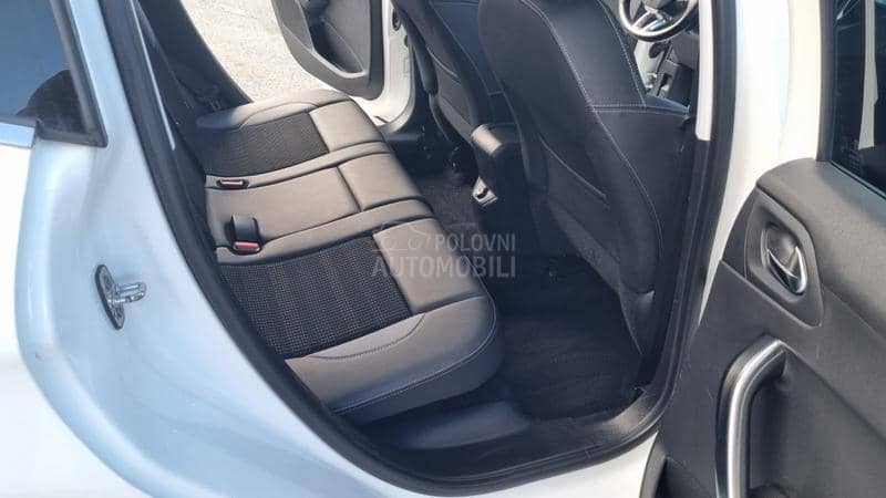 Peugeot 2008 ALLURE Peugeot 2008 ALLURE