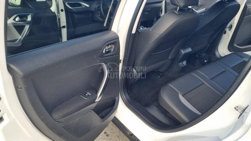 Peugeot 2008 ALLURE Peugeot 2008 ALLURE