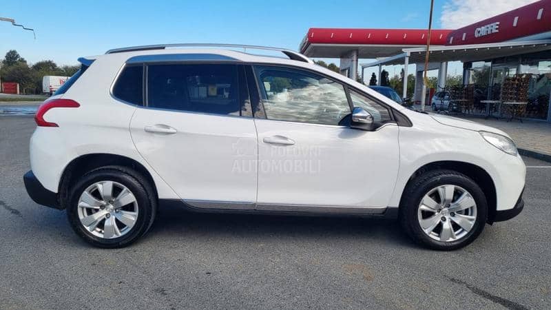 Peugeot 2008 ALLURE Peugeot 2008 ALLURE