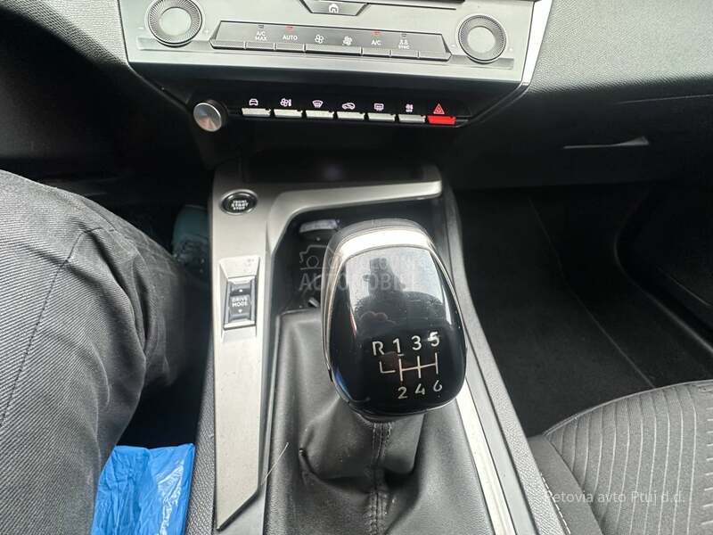 Peugeot 308 1.2PURETECH130