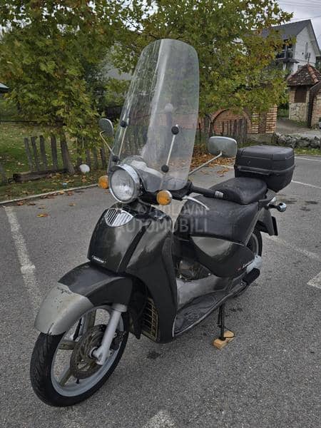 Aprilia Scarabeo 150