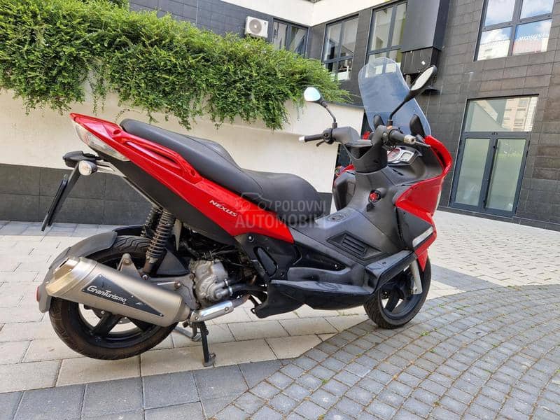 Gilera NEXUS 300