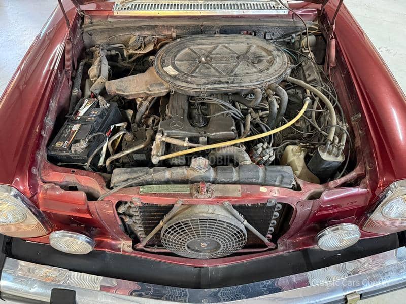 Mercedes Benz 280 C W114/8