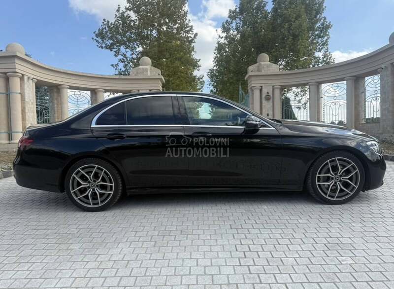 Mercedes Benz E 220 3xAMG/90.000k.m