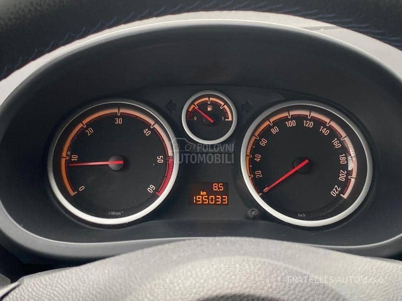 Opel Corsa D KREDlTl,RATA 74e