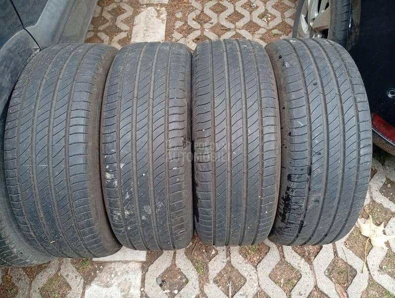 Michelin 215/55 R17 Letnja