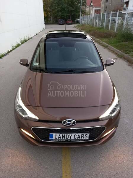 Hyundai i20 1.2 PANO/NAV/LED