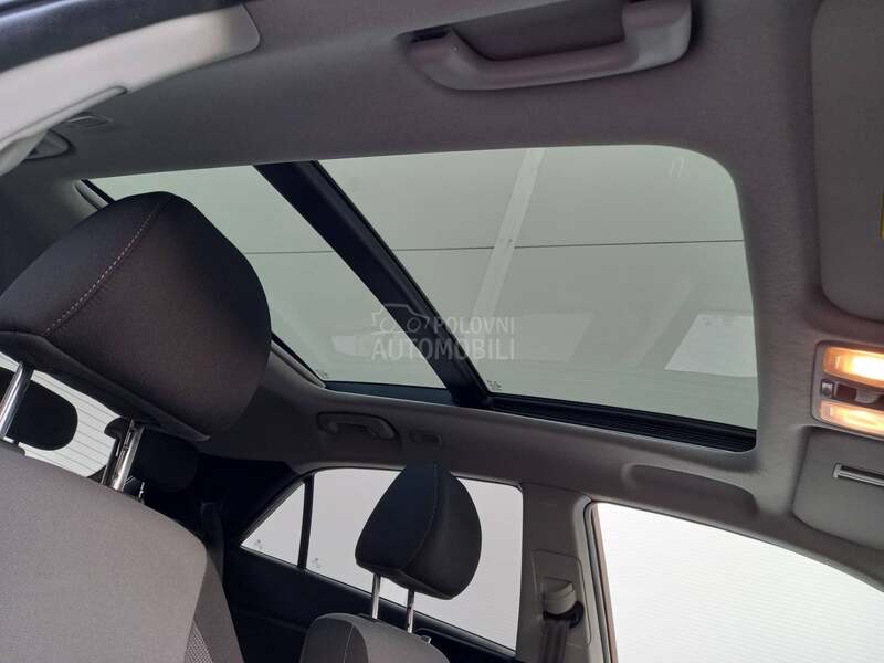 Hyundai i20 1.2 PANO/NAV/LED