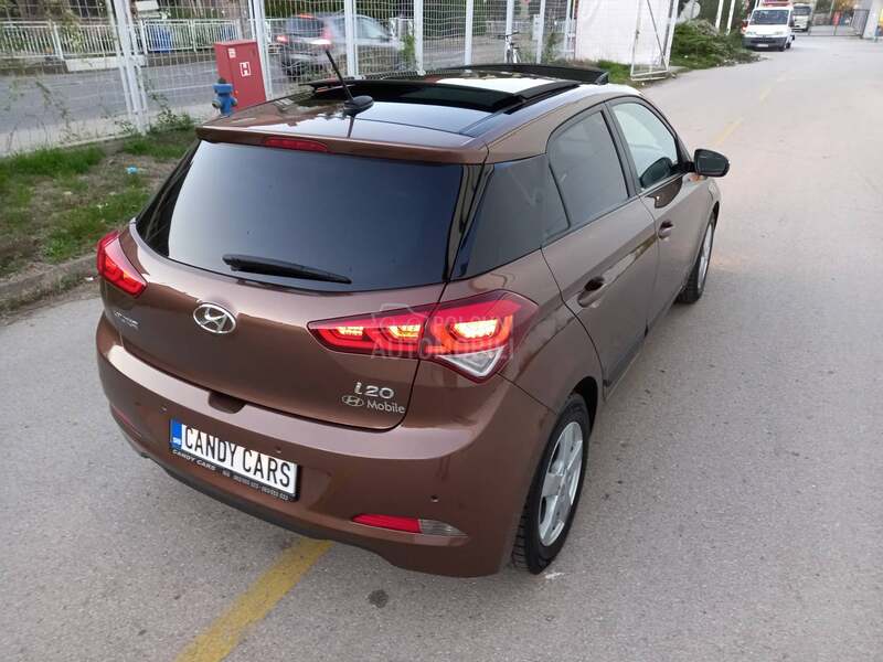 Hyundai i20 1.2 PANO/NAV/LED