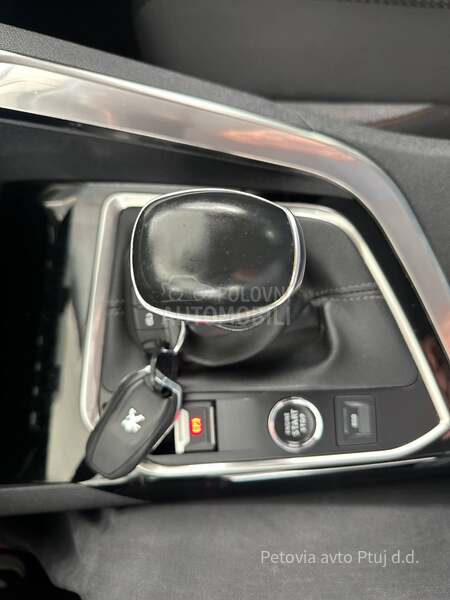 Peugeot 5008 1.5 BLUEHDI 130