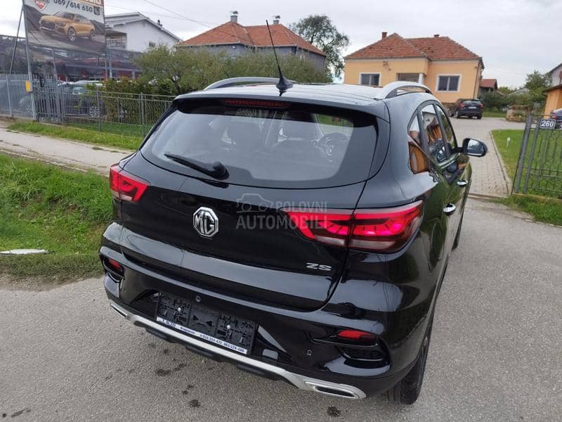 MG ZS 1.0T LUXURY