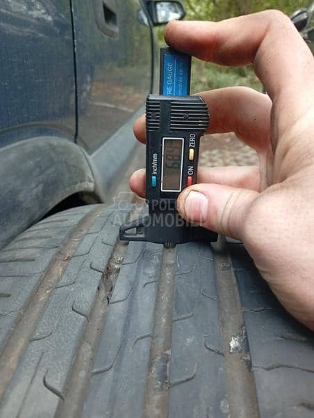 Continental 215/60 R17 Letnja