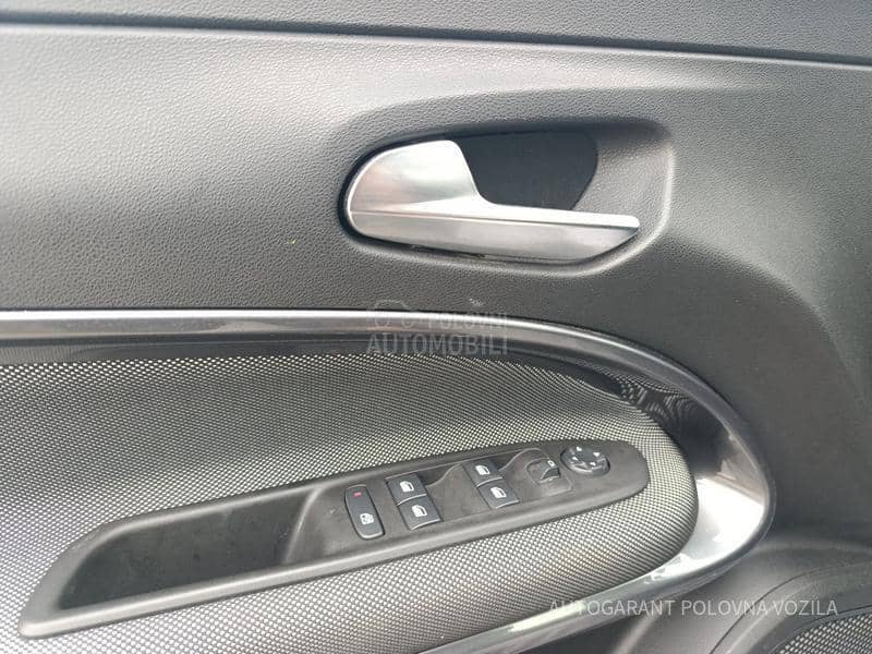 Fiat 600 1.2 DCT BASE PLUS