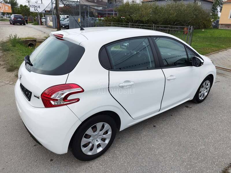 Peugeot 208 1.4 HDI