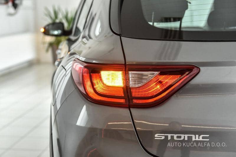 Kia Stonic 1.2 URBAN M/T