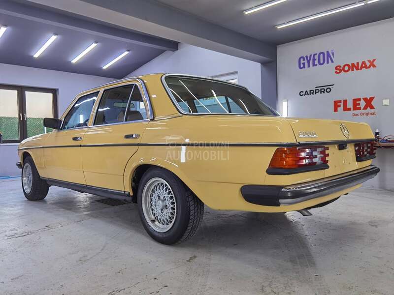 Mercedes Benz W123 300d