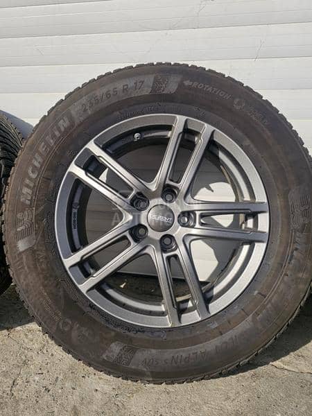 Michelin 235/65 R17 Zimska