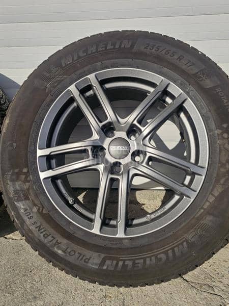 Michelin 235/65 R17 Zimska