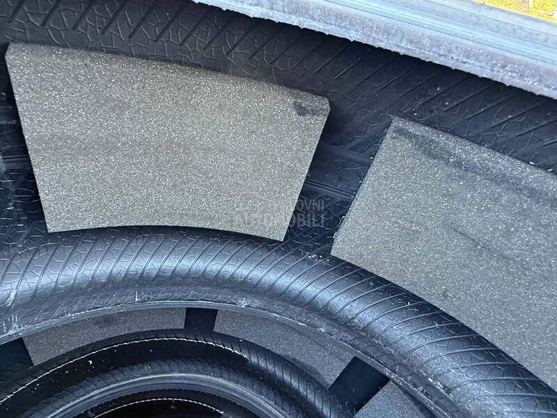 Pirelli 285/35 R22 Zimska