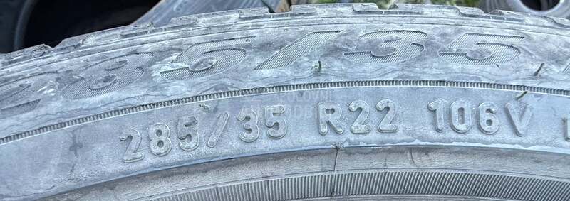 Pirelli 285/35 R22 Zimska
