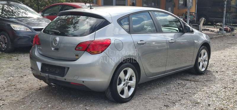 Opel Astra J 1.4 A.TMOSVERAC