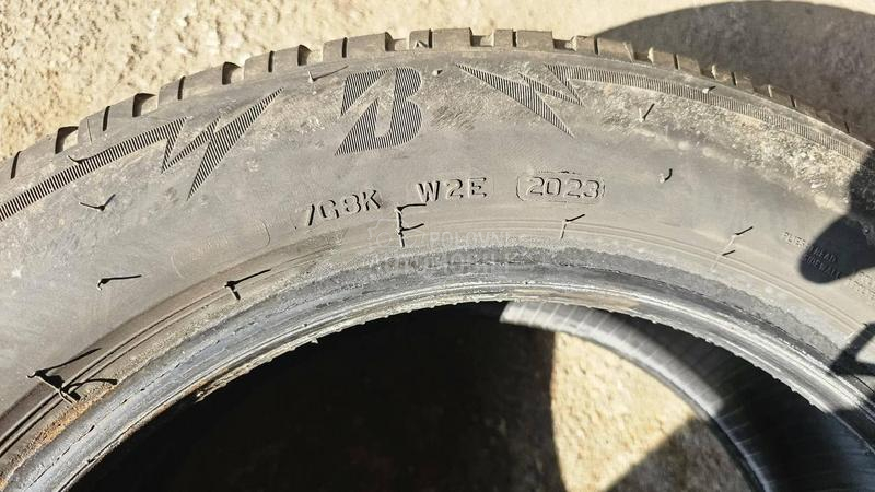 Bridgestone 205/55 R16 Zimska